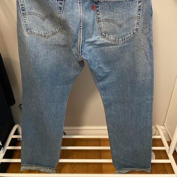Baggy Low/Mid Rise Levis Blue Jeans - Picture 3 of 3